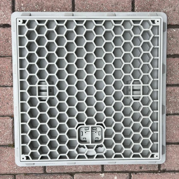 50x50 plastik rögar kapağı çerçeve ve kapak seti menhol