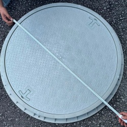 800 mm Rögar Kapağı | Plastik Yuvarlak Çerçeve Ve El Tutamaklı Kapak 