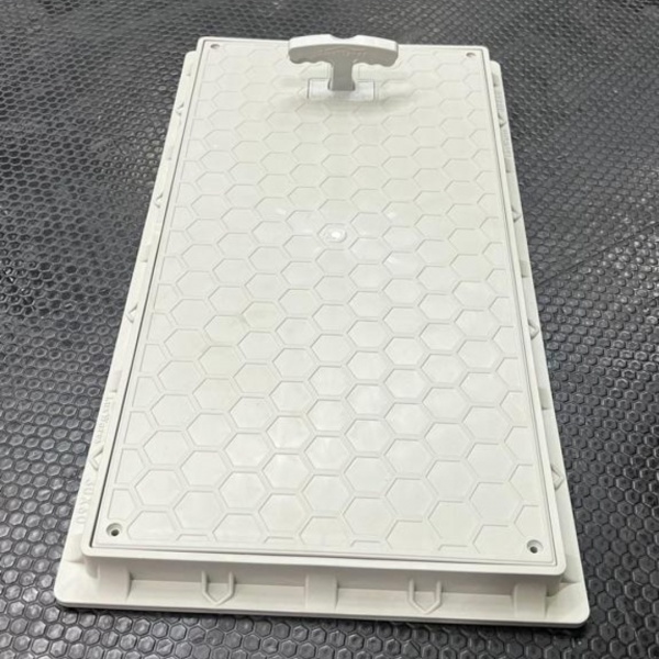 60x30 Plastik Rögar Kapağı – Çerçeveli, El Tutamaklı Dikdörtgen Kapak - TS552215430X - Luxwares