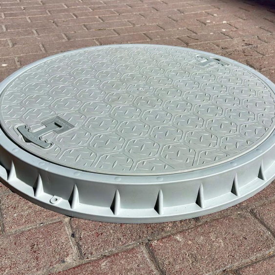 650 mm El Tutamaklı Daire Rögar Kapağı – Çerçeveli Yuvarlak/Oval Plastik Menhol Kapak-Luxwares