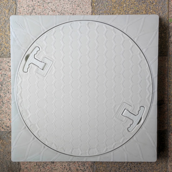 500mm Kare El Tutamaklı Plastik Rögar Menhol Kapak ve Kare Çerçeveli yuvarlak oval menhol kapağı-Luxwares