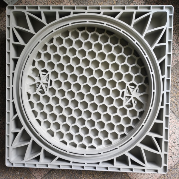 500mm Kare Plastik Rögar Menhol Kapak ve Kare Çerçeveli yuvarlak menhol kapak - SİYAH RENK-Luxwares