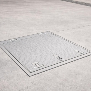 70x80 Rögar Kapağı | Plastik Çerçeveli El Tutamaklı, Menteşeli Ve Kilitli