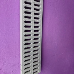 13×100 cm Plastik Izgara Mazgalı – Drenaj Kanalı Üstü Dayanıklı Plastik Izgara Kapak